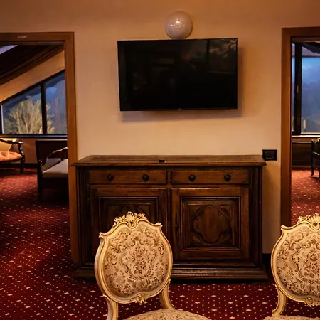Classic Hotel 3*