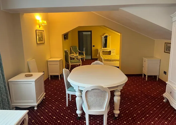 Hotel Classic By Radacini